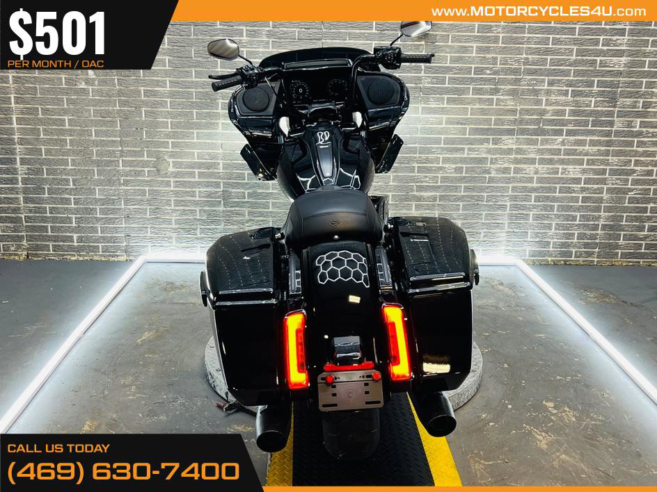 Road Glide®