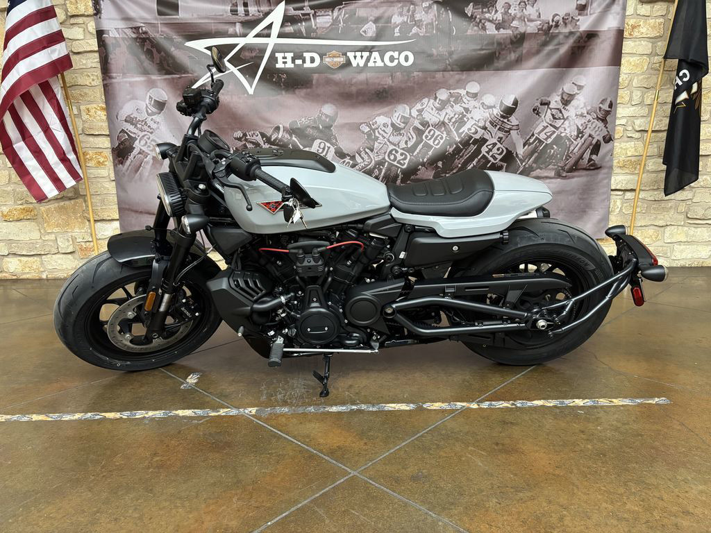 Sportster® S
