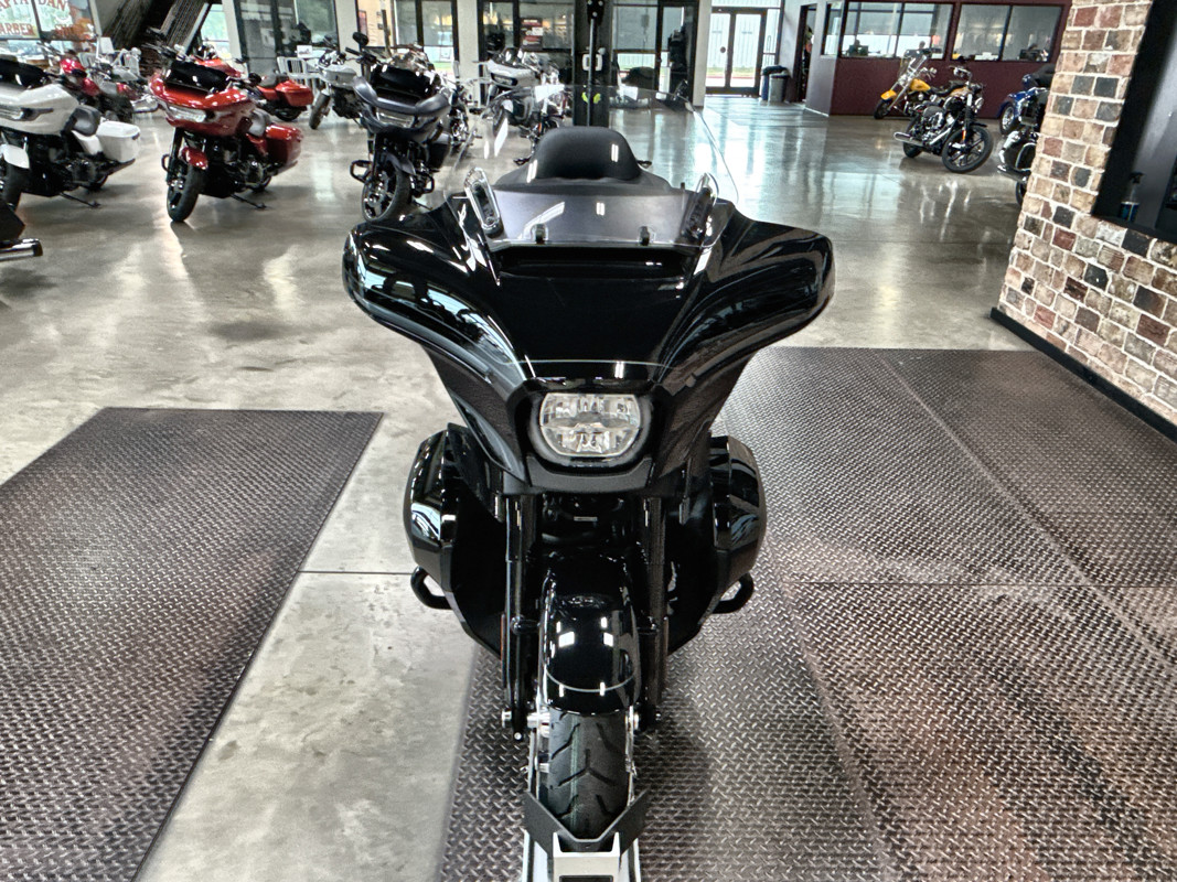 Street Glide® Ultra