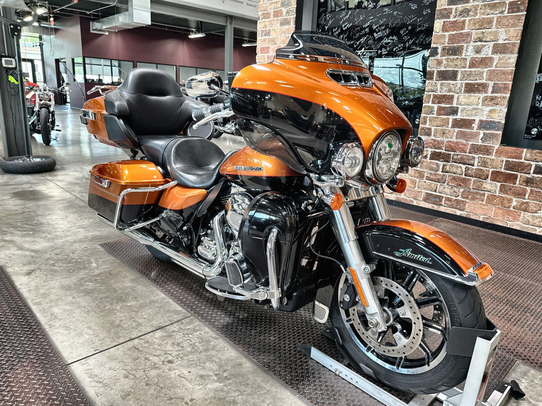 Electra Glide® Ultra Limited® Low