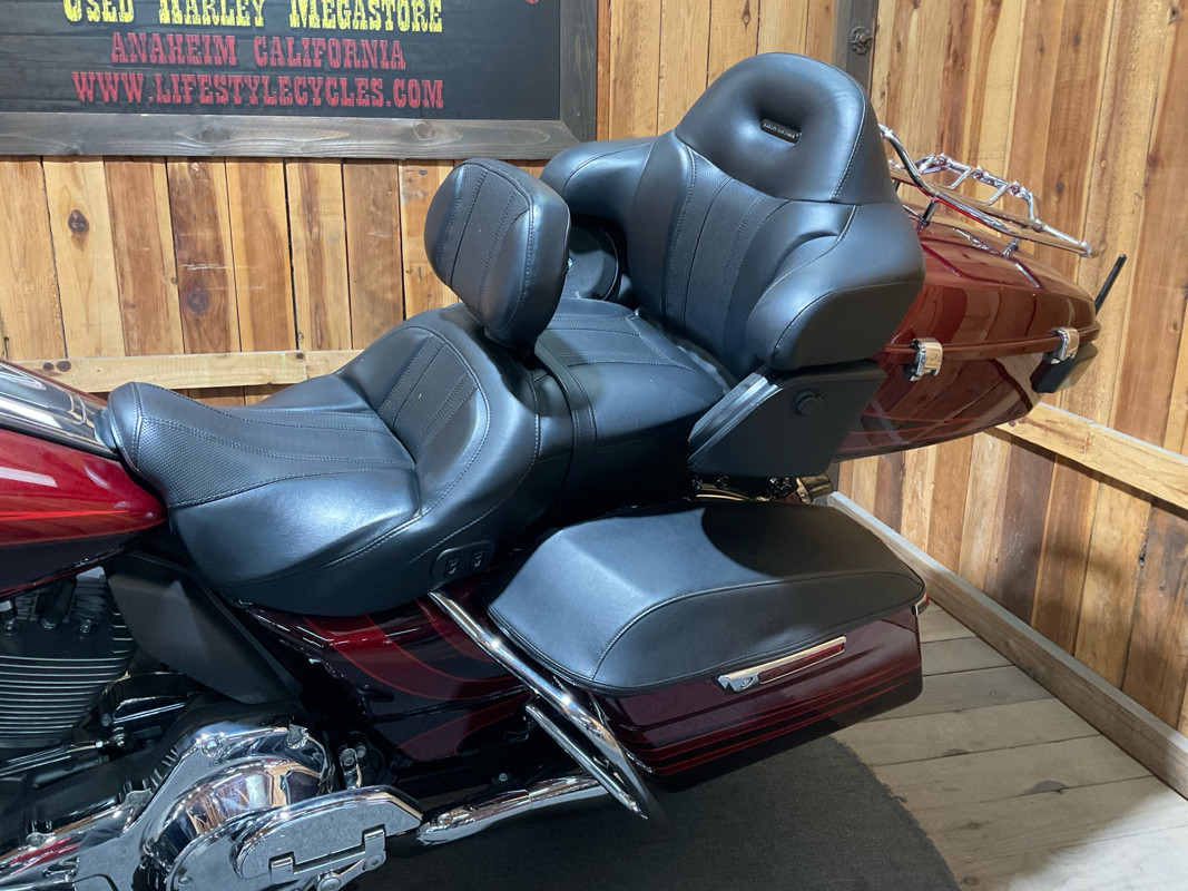 CVO® Road Glide® Ultra