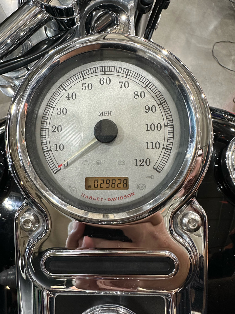 Dyna® Super Glide® Custom