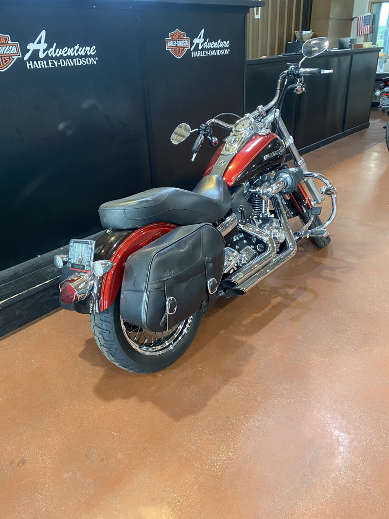 Dyna® Super Glide Custom