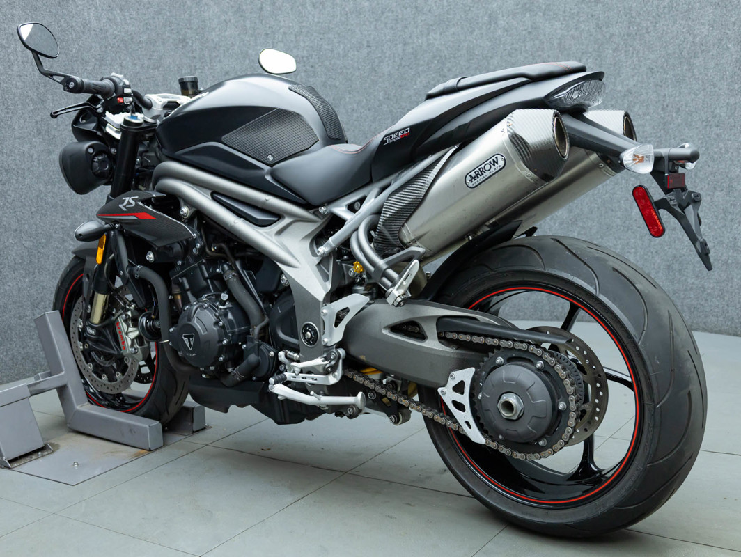SPEED TRIPLE RS