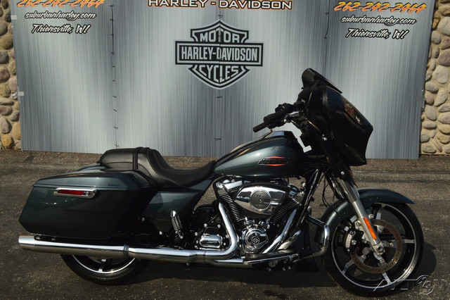 Street Glide®