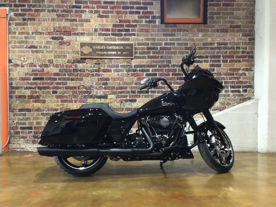 Road Glide®