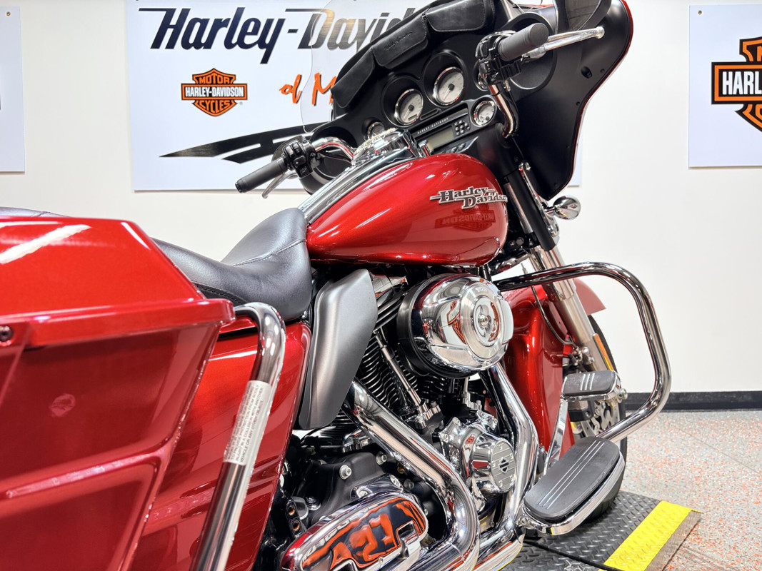 Street Glide®