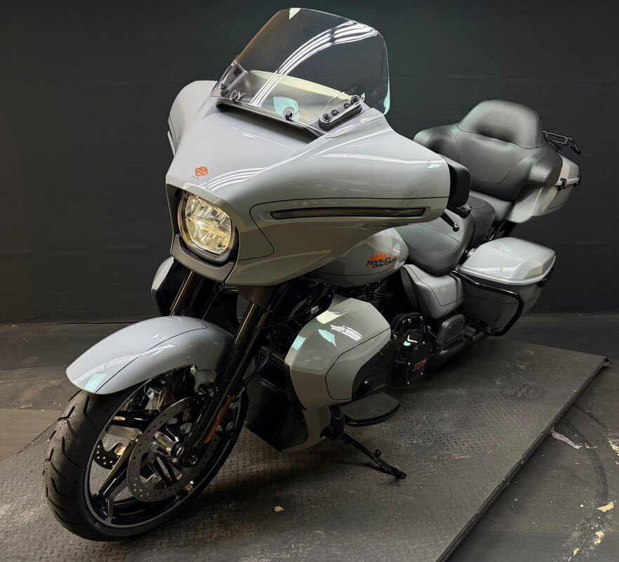 Street Glide® Ultra