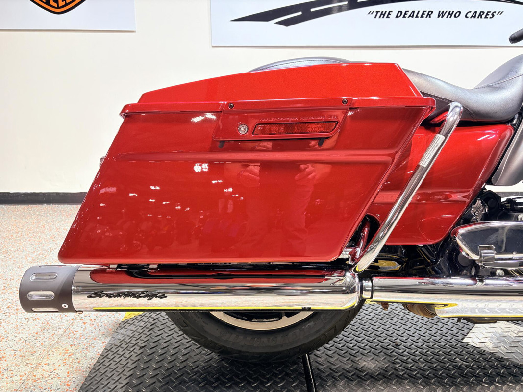 Street Glide®