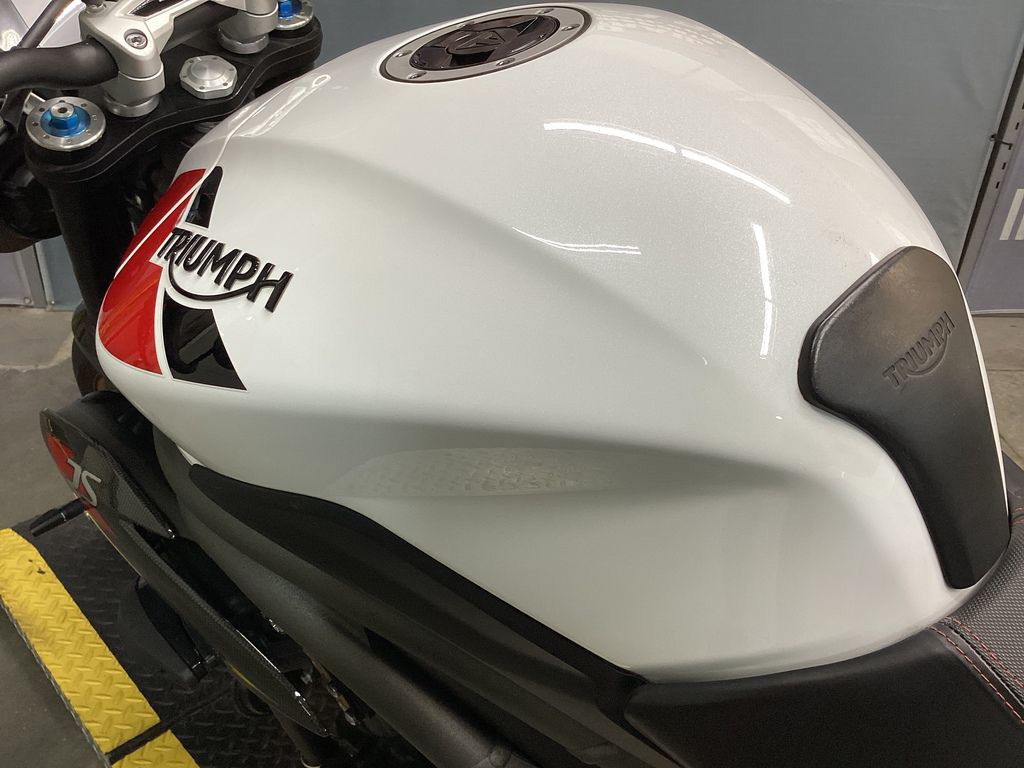 Speed Triple RS