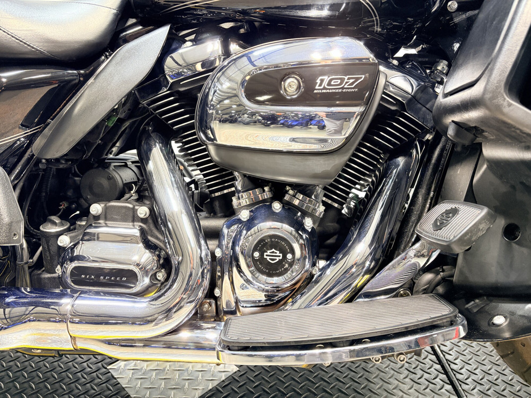 Road Glide® Ultra