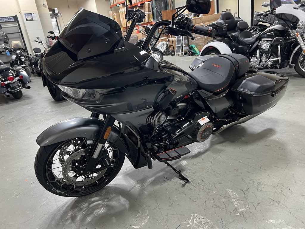CVO® Road Glide®