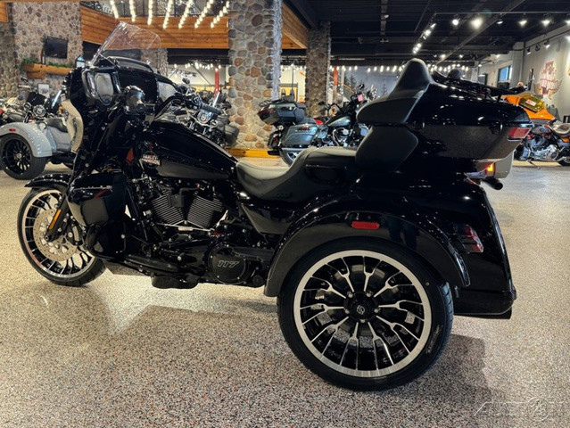 Street Glide® 3 Limited