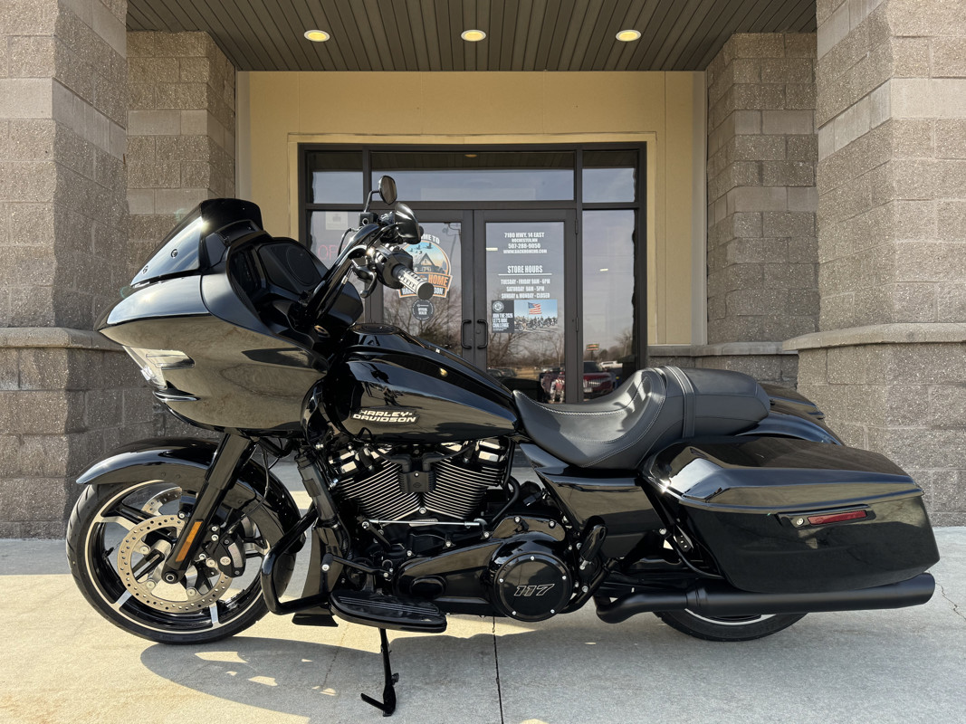 Road Glide®