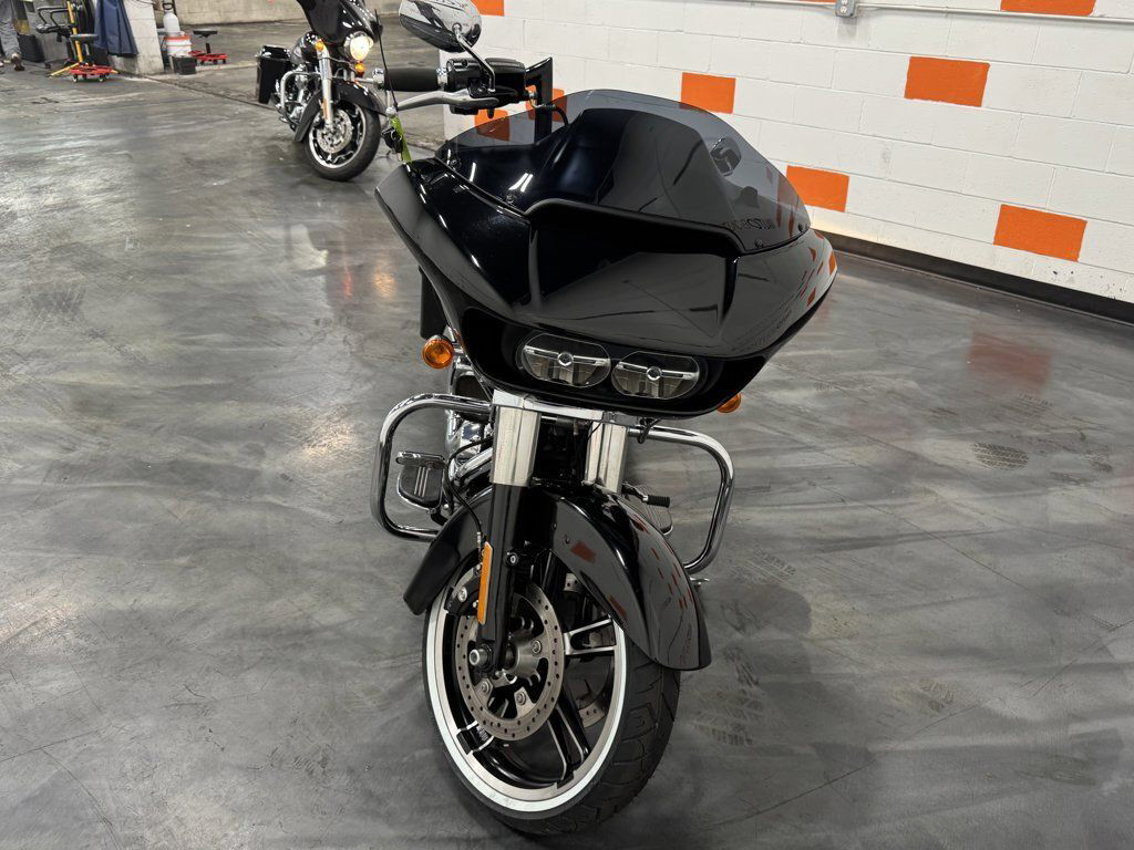 Road Glide®
