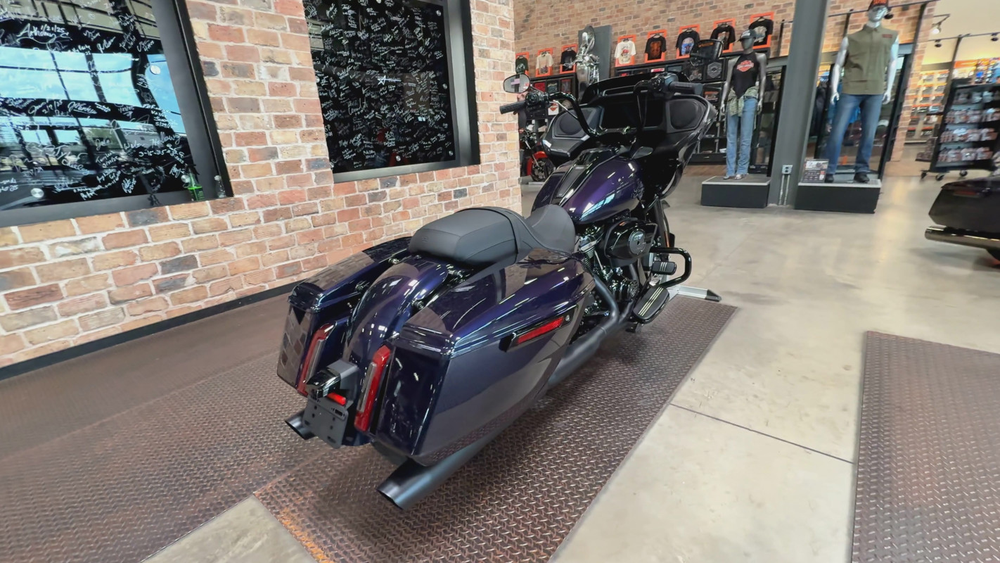 Road Glide®