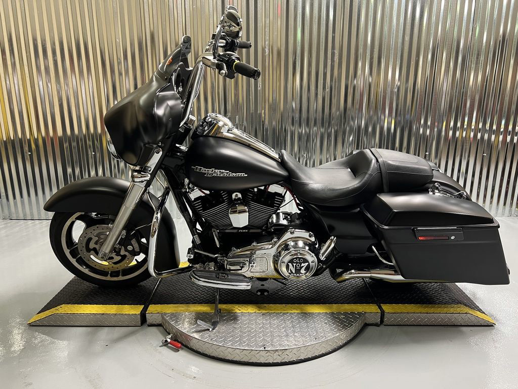 Street Glide®