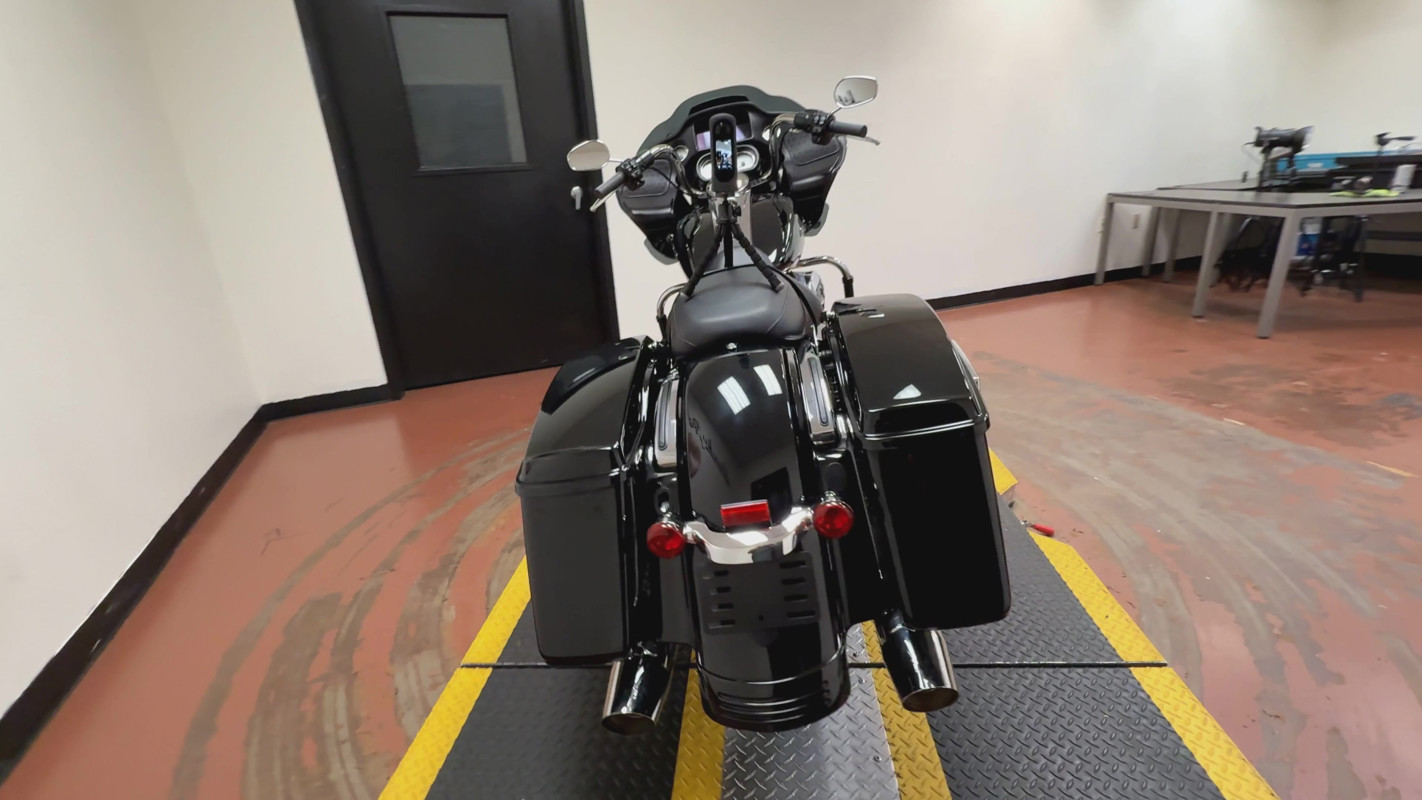 Road Glide®