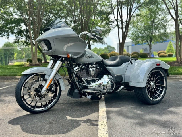 Road Glide® 3