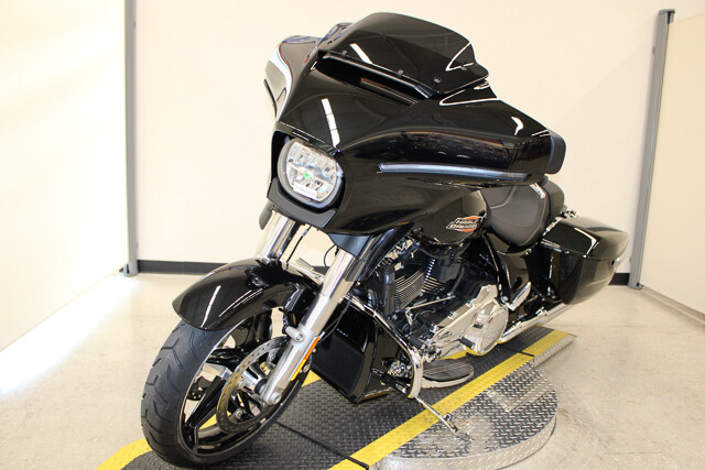 Street Glide®