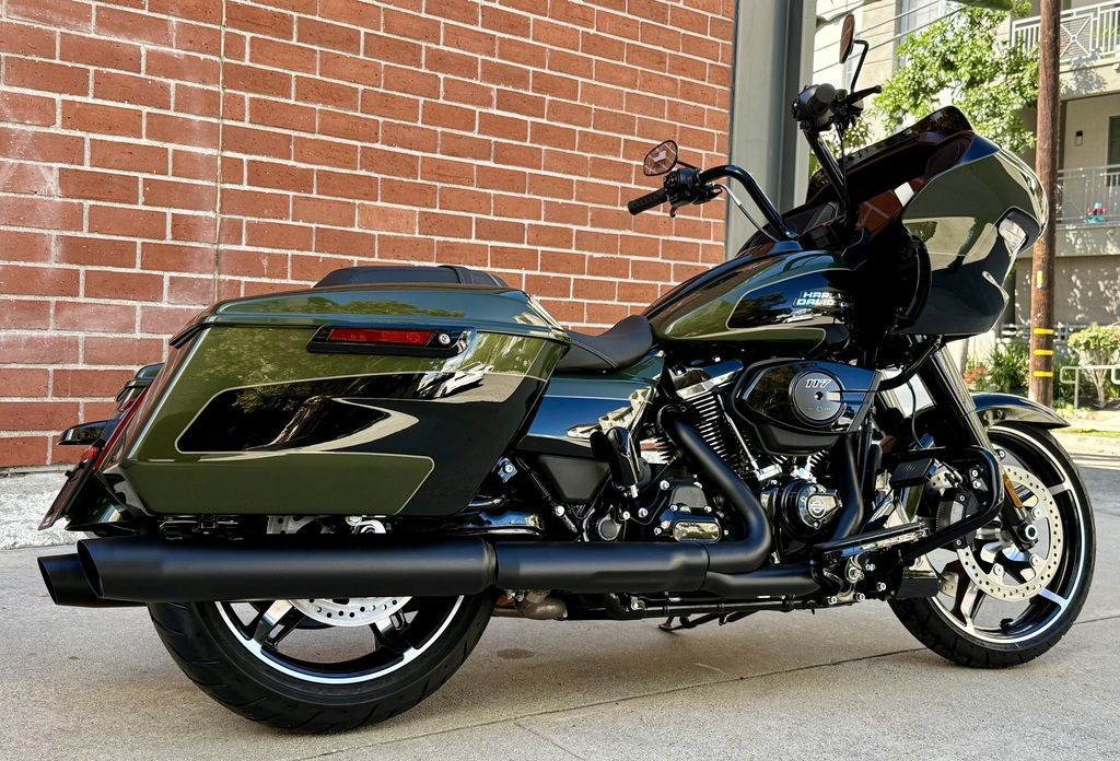 Road Glide®