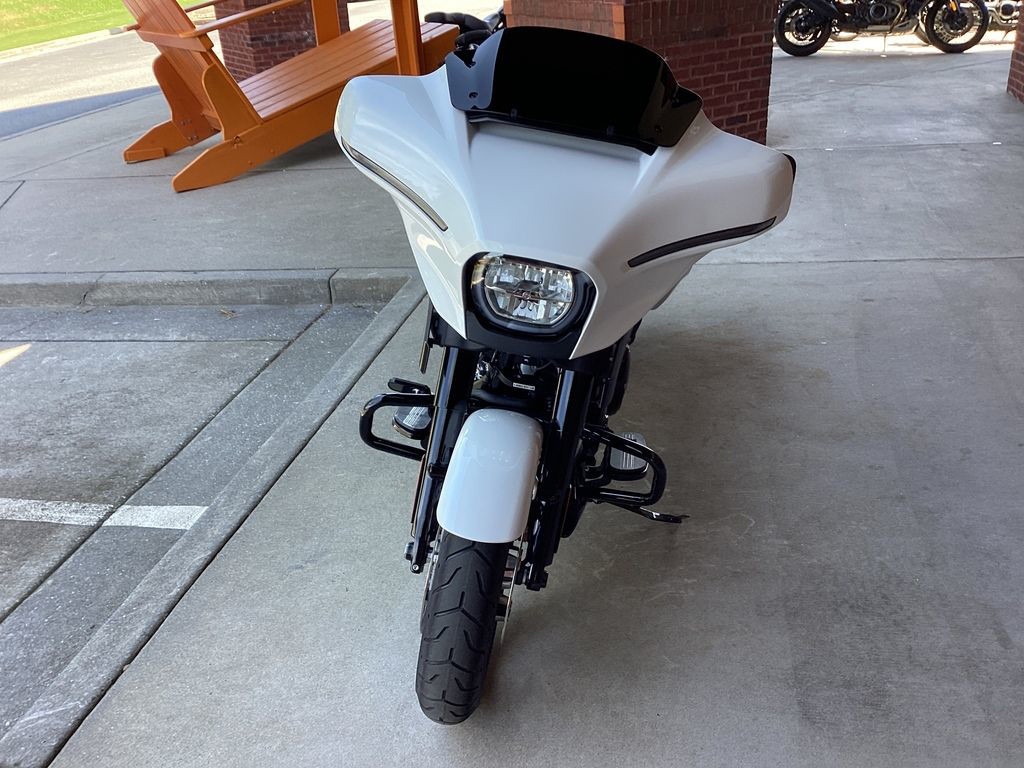 Street Glide®