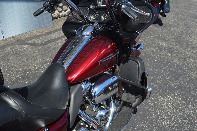 Road Glide® Ultra