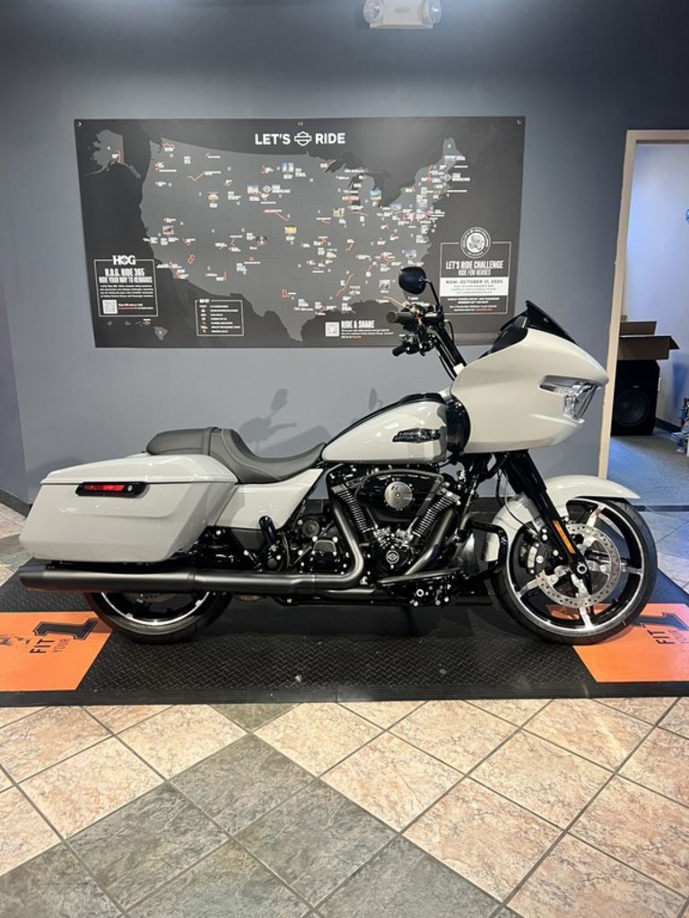Road Glide®