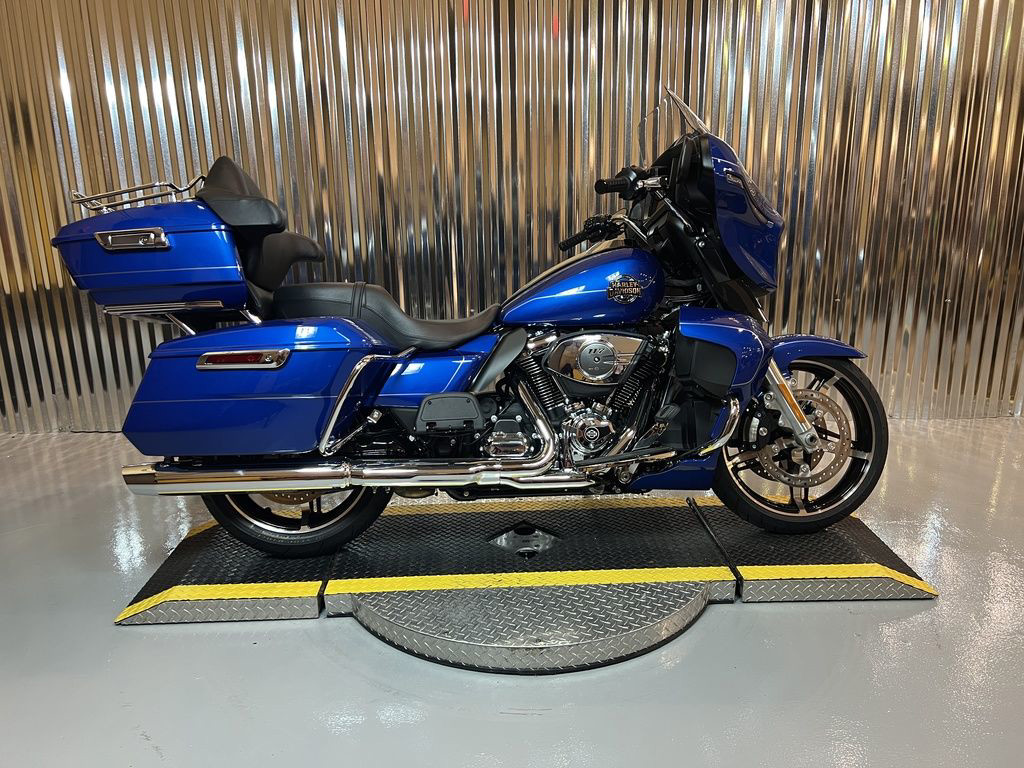 Street Glide® Ultra