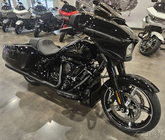 Street Glide®
