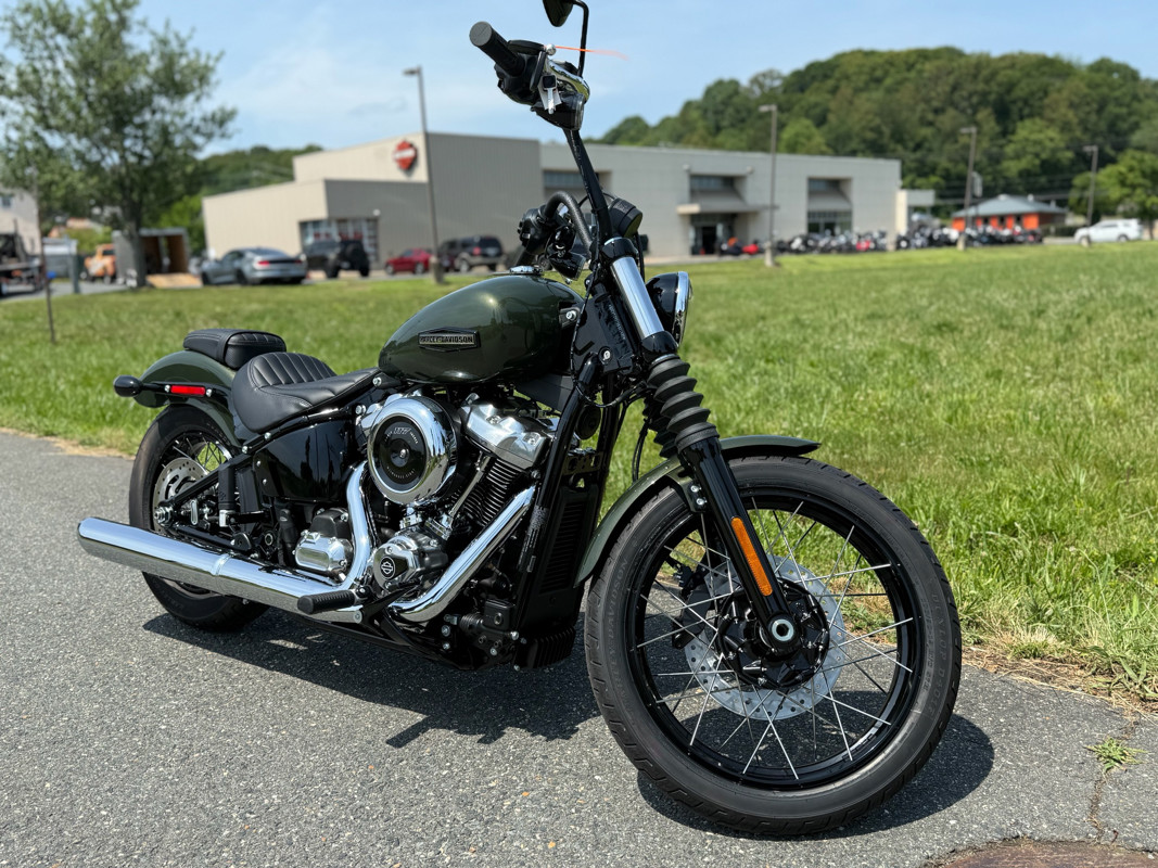 Street Bob®