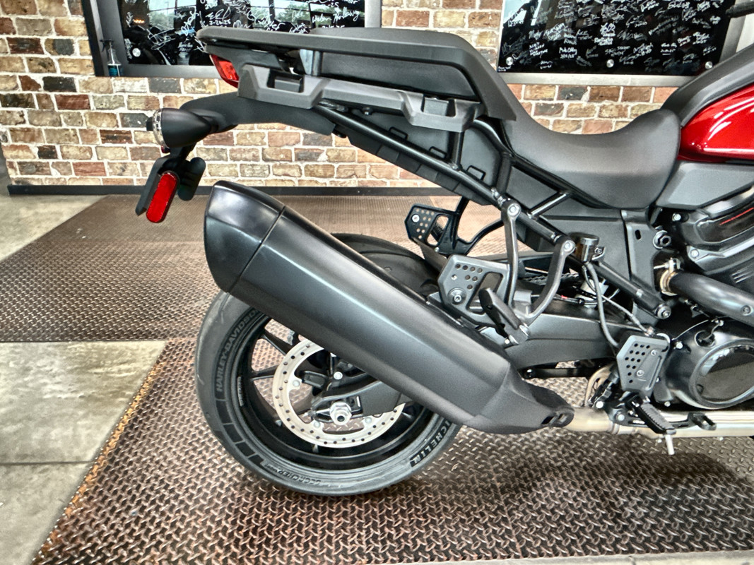 Pan America® 1250 ST
