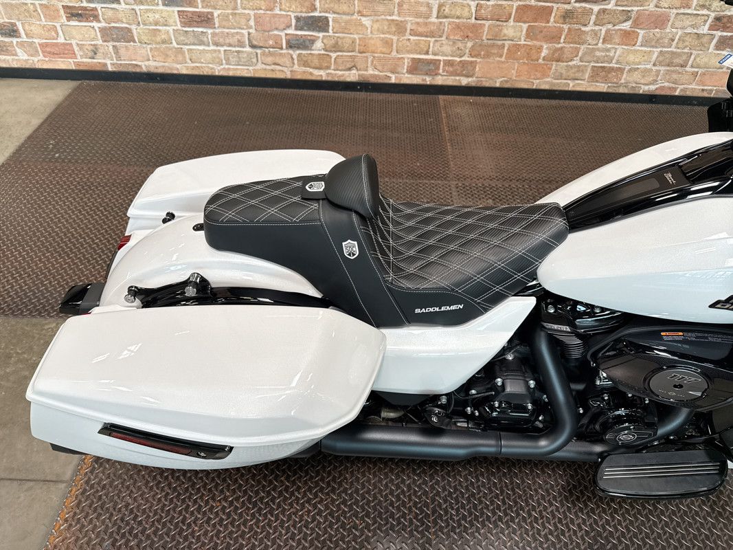 Road Glide®