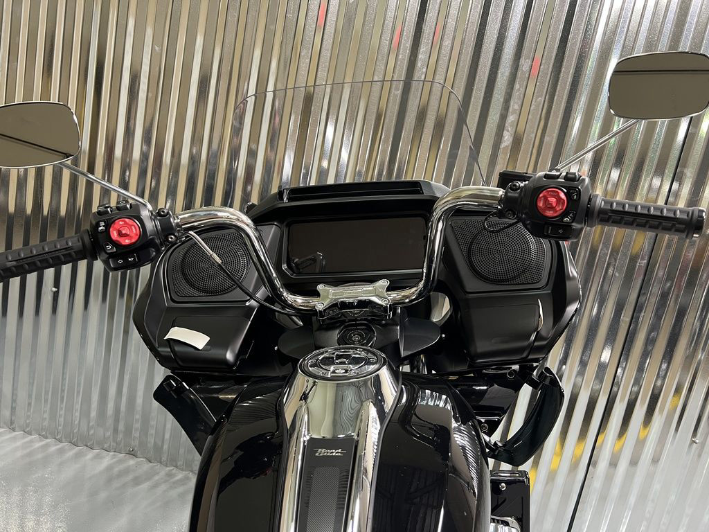 Road Glide®
