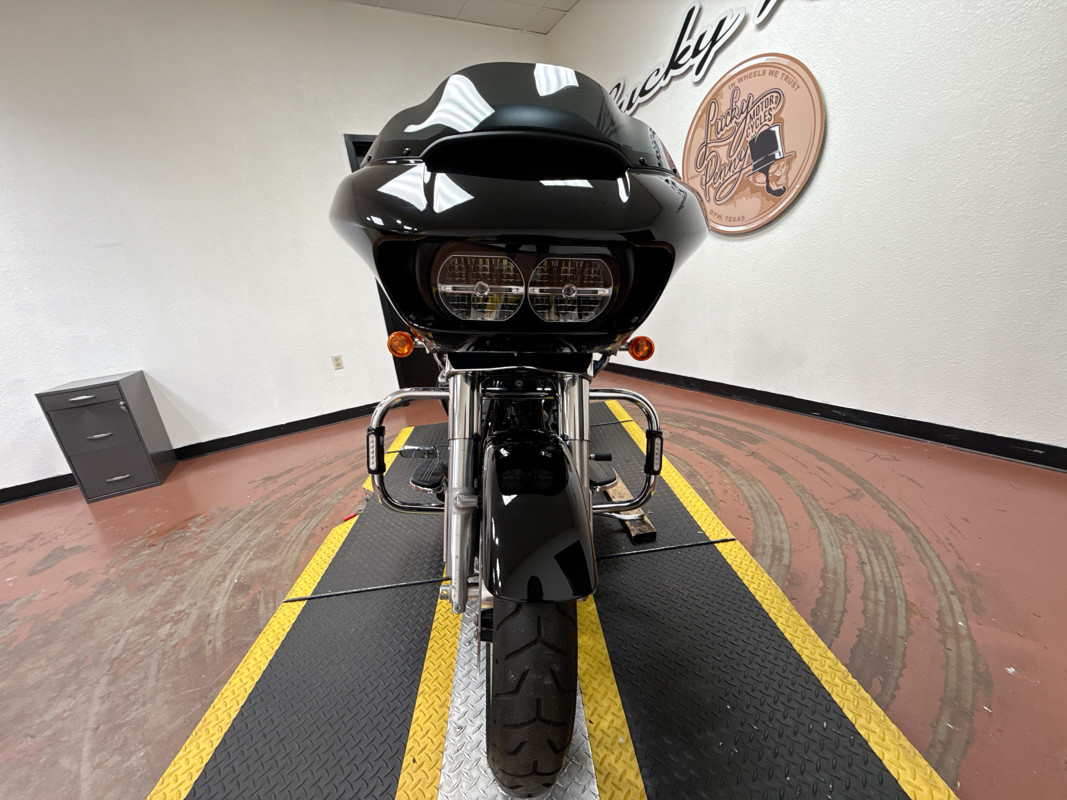 Road Glide®
