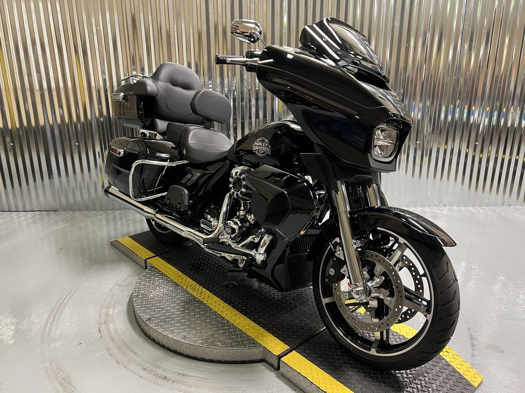 Street Glide® Ultra
