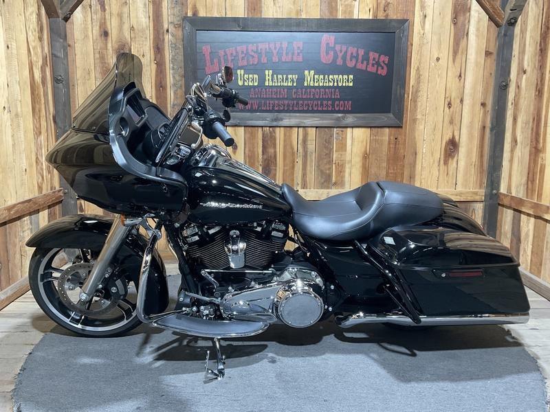 Road Glide®