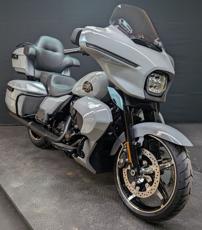 Street Glide® Ultra