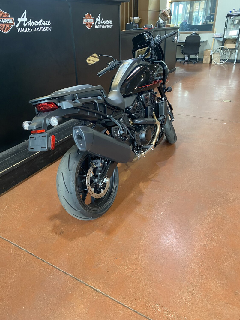 Pan America® 1250 ST