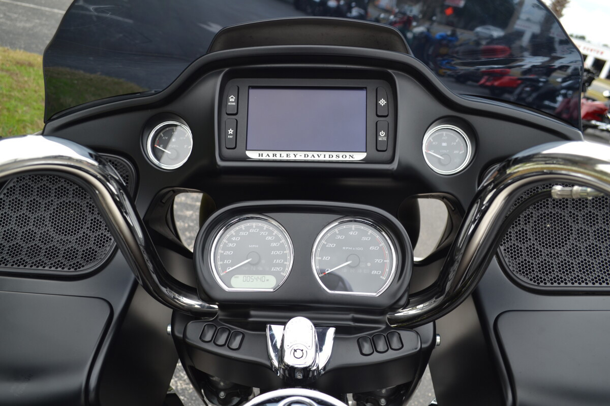 Road Glide® Ultra