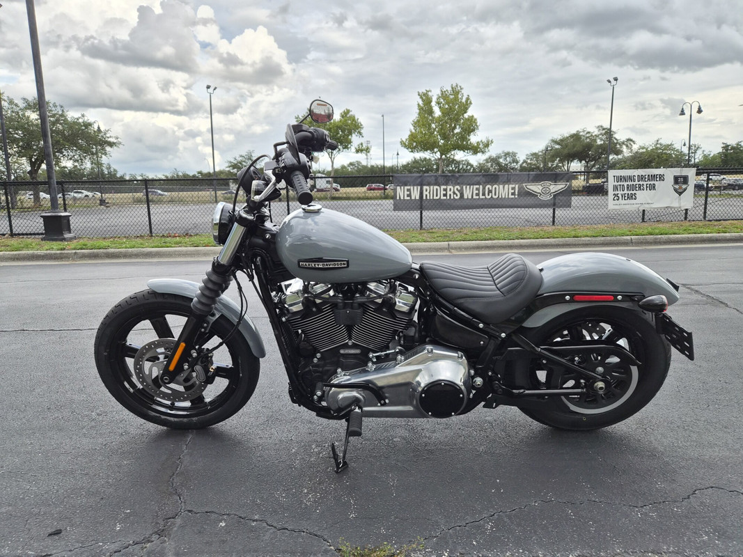 Street Bob®