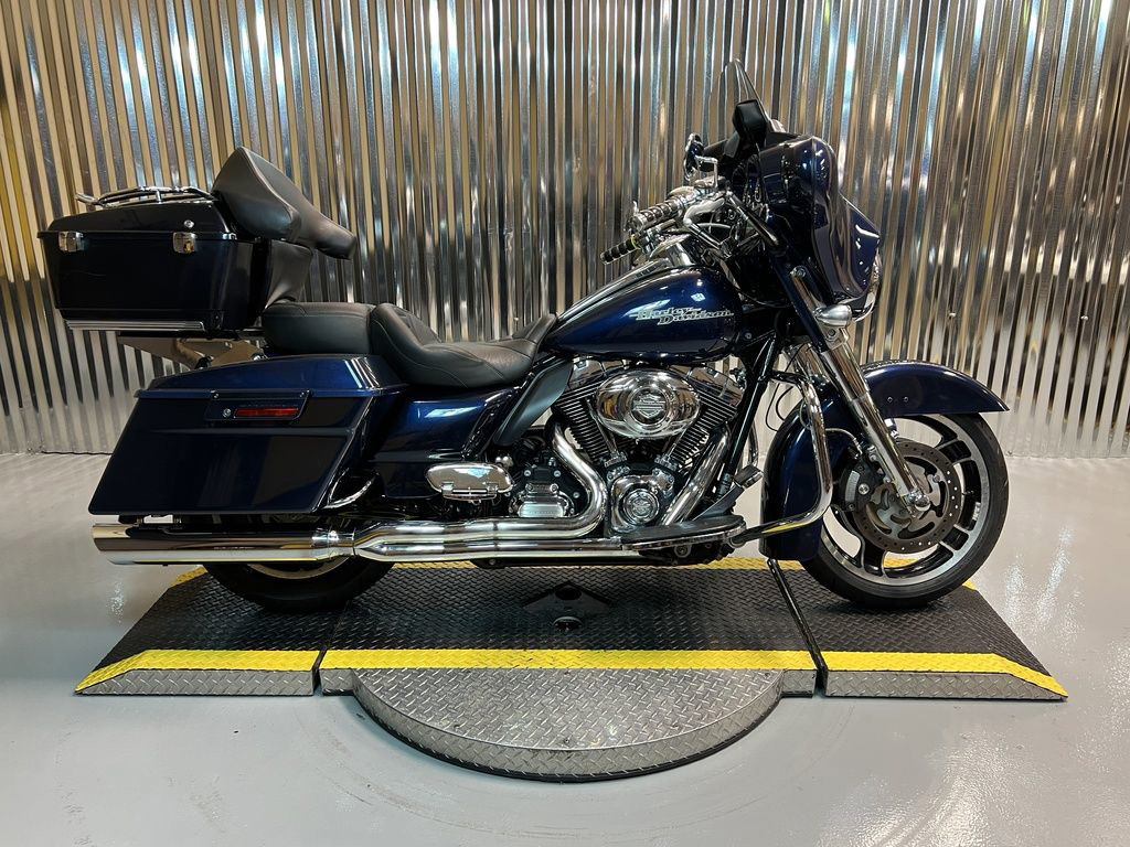 Street Glide®