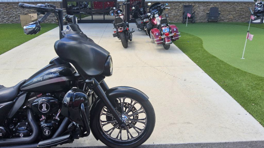 Street Glide®