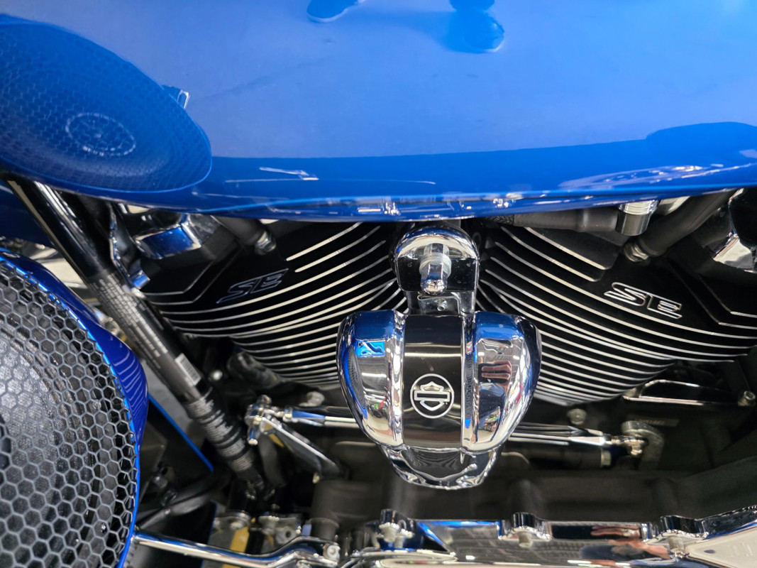Road Glide® Ultra