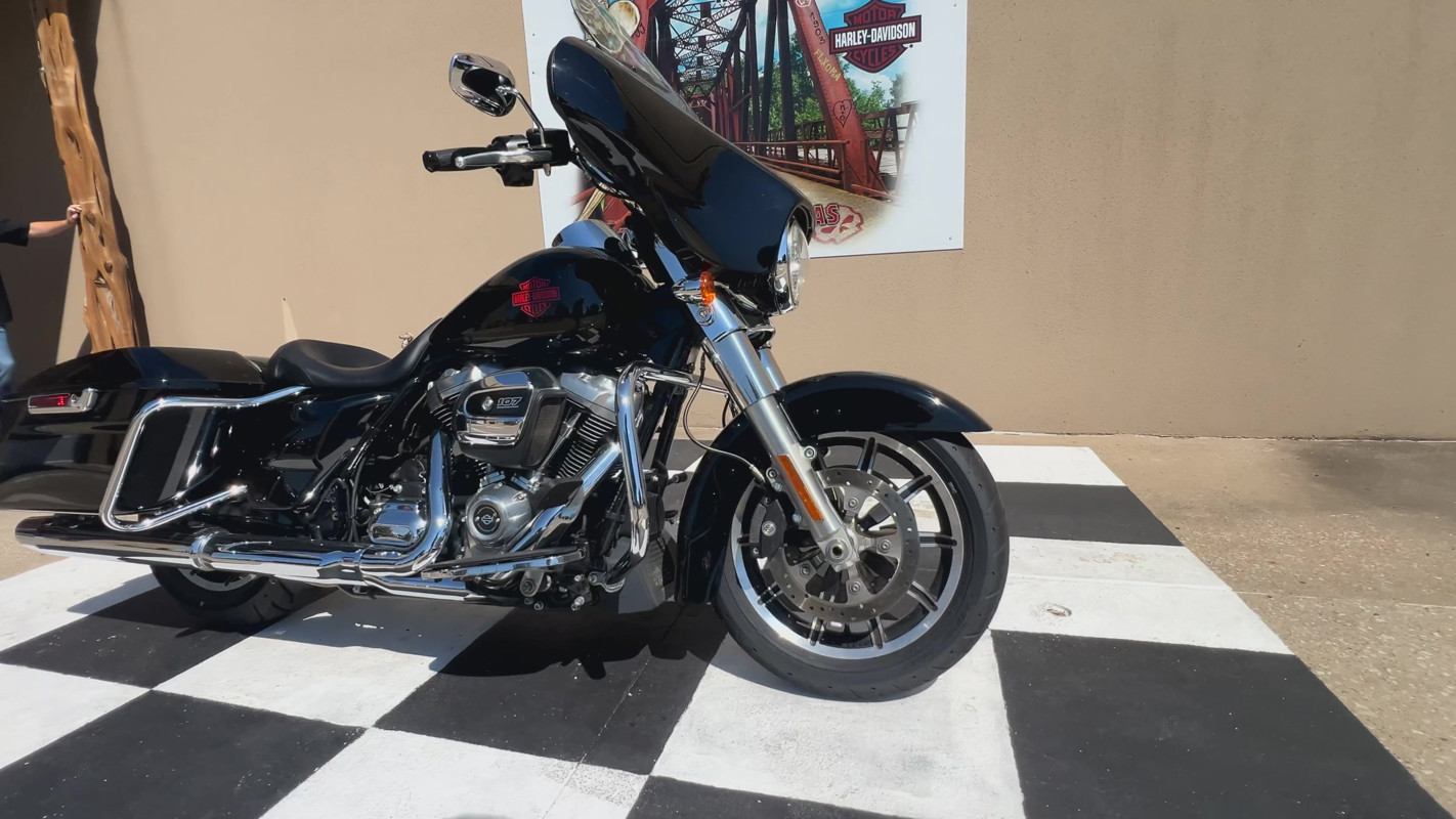 Electra Glide Standard