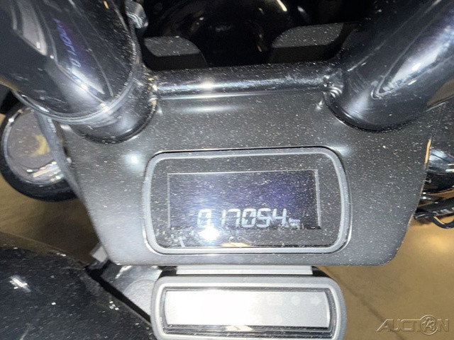 Softail® Street Bob®