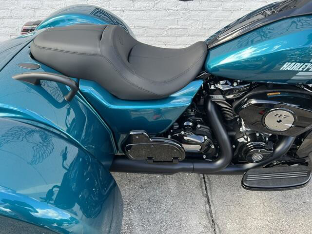Road Glide® 3