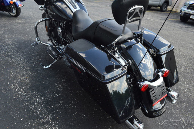 Street Glide®
