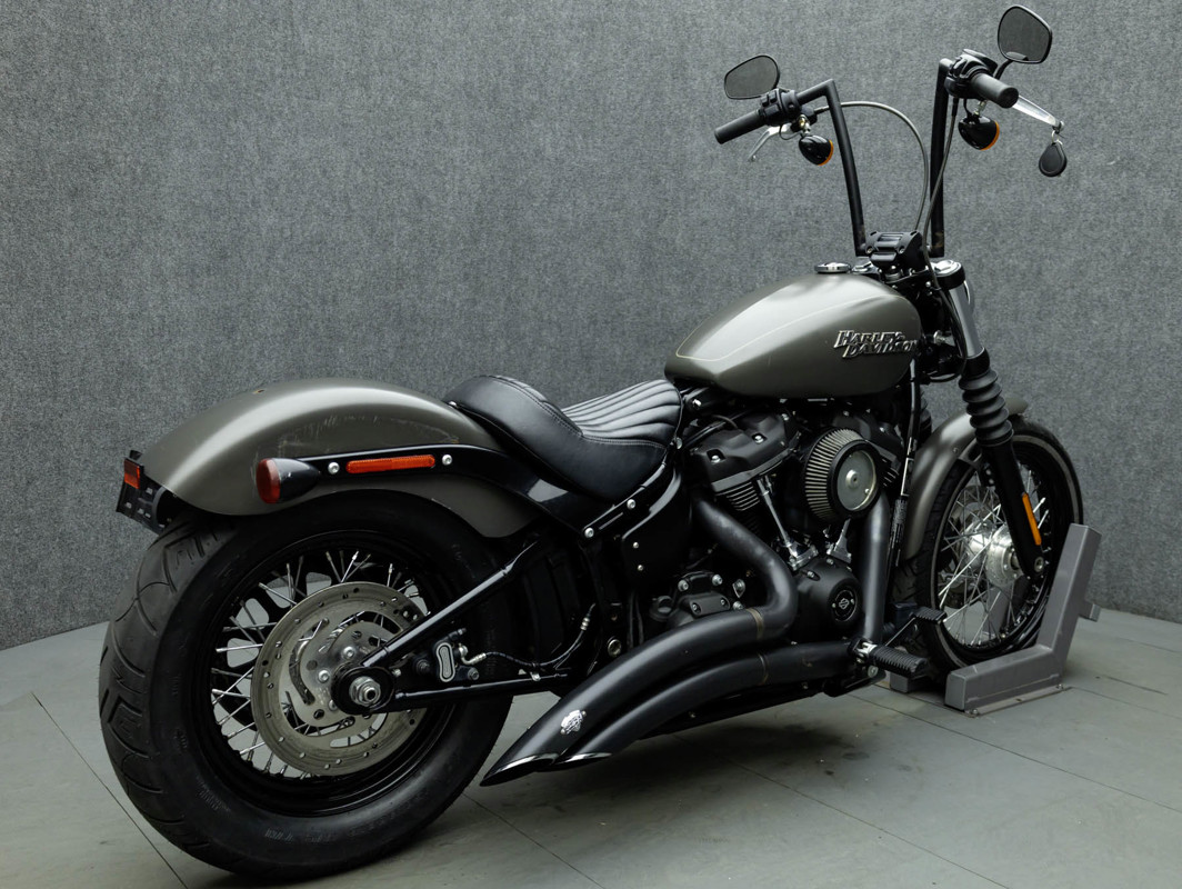 Softail® Street Bob®