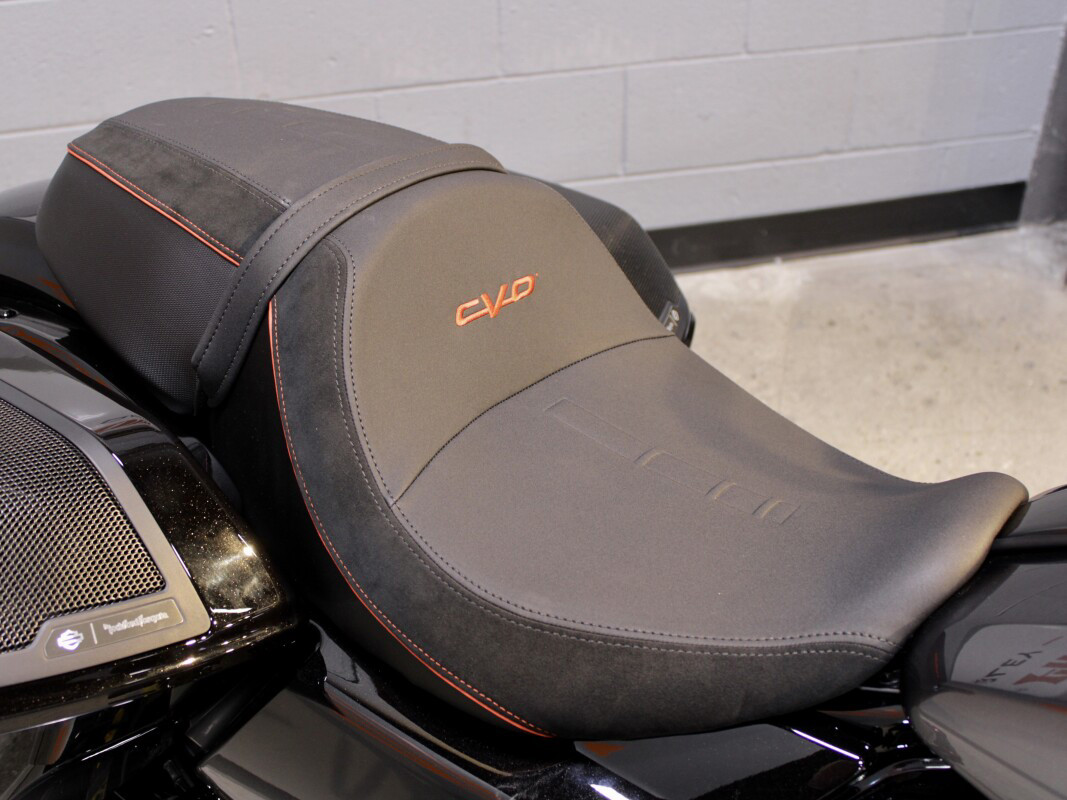 CVO® Road Glide®